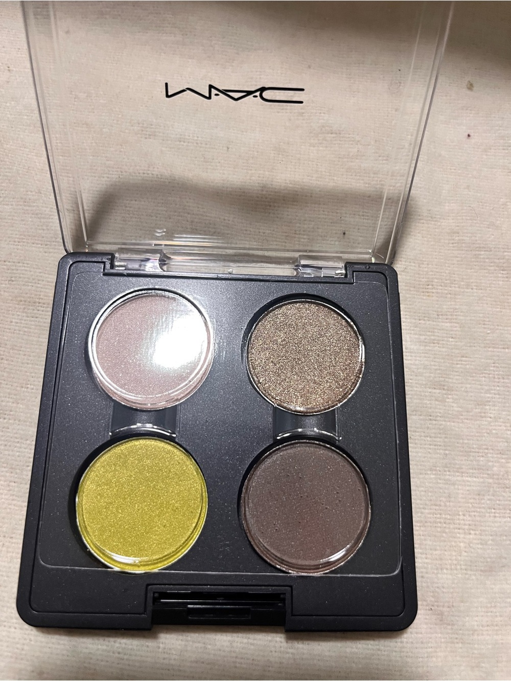 MAC Cosmetics Quad Eyeshadow Palette — Pink, Gold, Yellow, Taupe